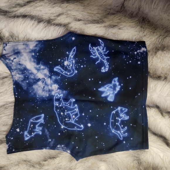 BlackMilk Animal Astrology Constellations Wifey Top Crop Top - Picture 3 of 6